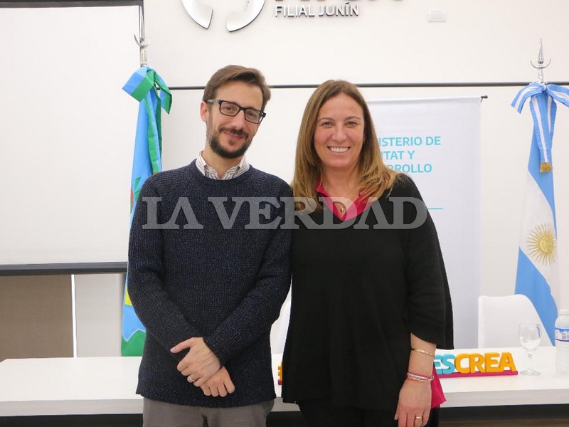 Simone: “Provincia está para  facilitar el acceso a la vivienda”