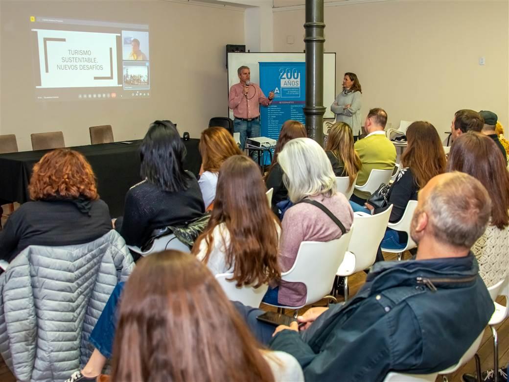 El turismo fue el eje abordado en una nueva charla del ciclo Escenarios Futuros