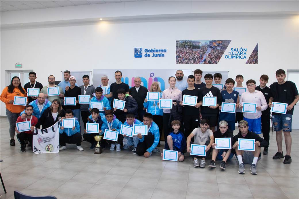 Reconocimiento a deportistas juninenses que se destacaron en los Juegos Bonaerenses