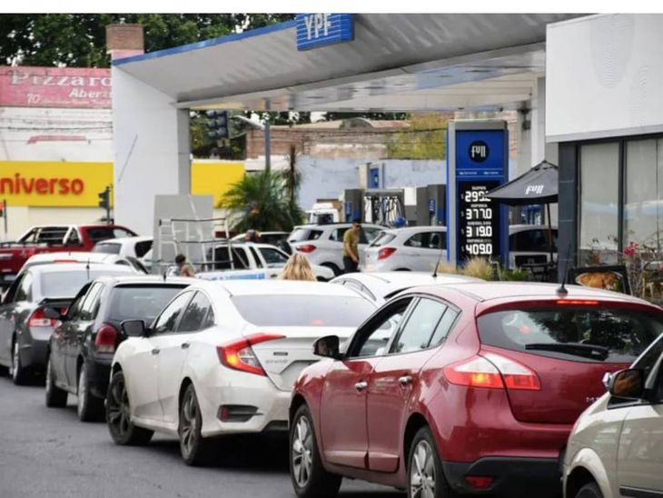 Las petroleras presentaron un plan de acción para garantizar la normalización del suministro de nafta