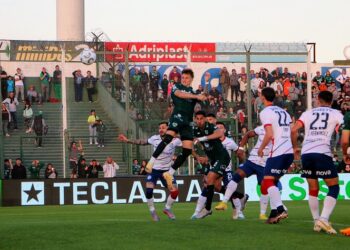 Sarmiento sumó un empate con gusto a poco ante San Lorenzo