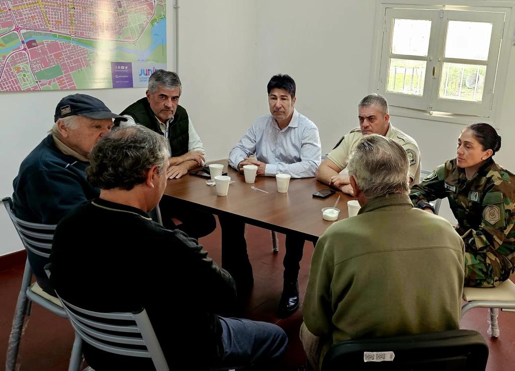Autoridades de la secretaría de seguridad se reunieron con vecinos de La Agraria