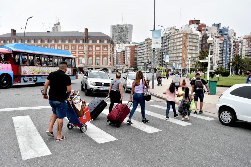 Turismo: fin de semana largo con cifras “históricas” en distritos bonaerenses