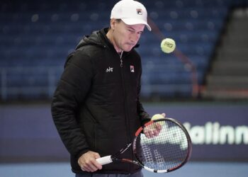 Guillermo Coria continuará como capitán de la Copa Davis