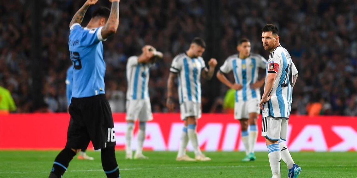 Argentina se rearma tras la derrota con Uruguay, de cara al clásico ante Brasil