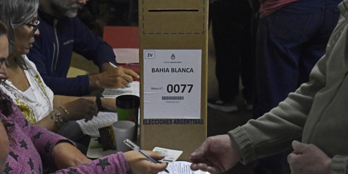 Hasta el mediodía, había votado el 30% del padrón electoral nacional