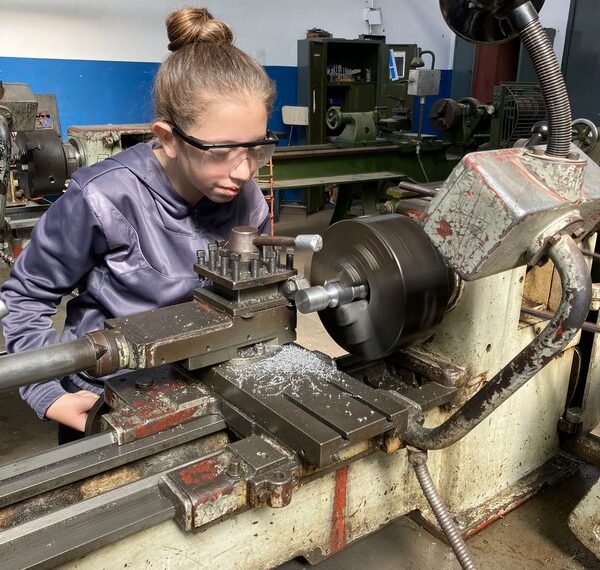 Creció la matrícula femenina en las escuelas técnicas