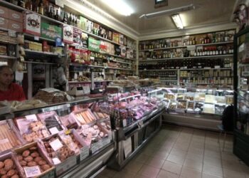 Almaceneros advierten por aumentos, especulación y falta de mercadería en mayoristas