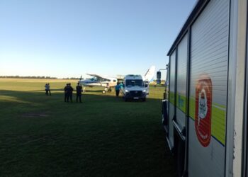 Traslado de urgencia de un joven con graves quemaduras