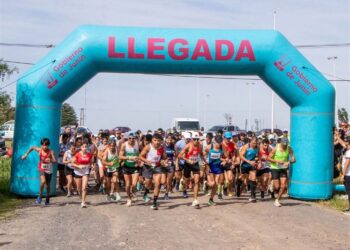 La UNNOBA realizó la carrera por los 40 años del período democrático