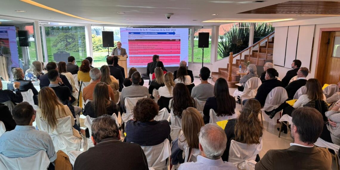 Colegio de Médicos: actividades de la Escuela Superior de Enseñanza