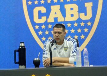 Riquelme: «Pensábamos que Almirón nos iba a acompañar hasta el final»