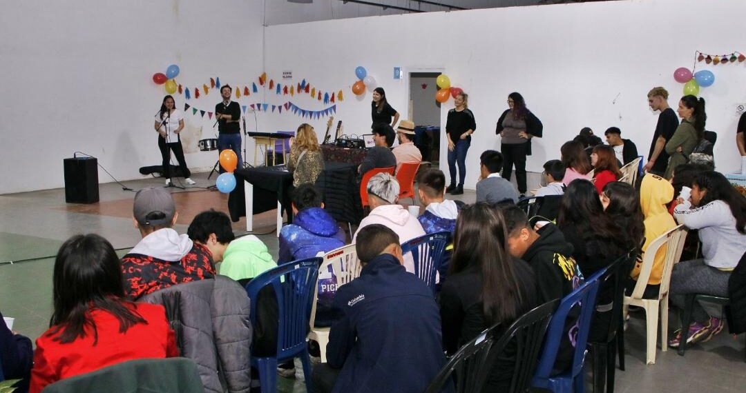 Llovet: «Es importante Envión por el acompañamiento que reciben los chicos»