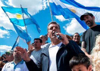 Massa: «Nunca más Córdoba deberá hacer juicio para tener lo que le corresponde»