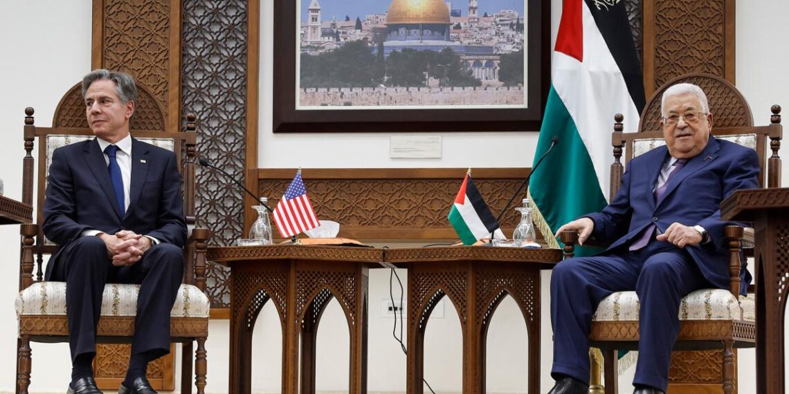 Abbas le dijo a Blinken que la paz con Israel sólo se alcanzará con un Estado palestino