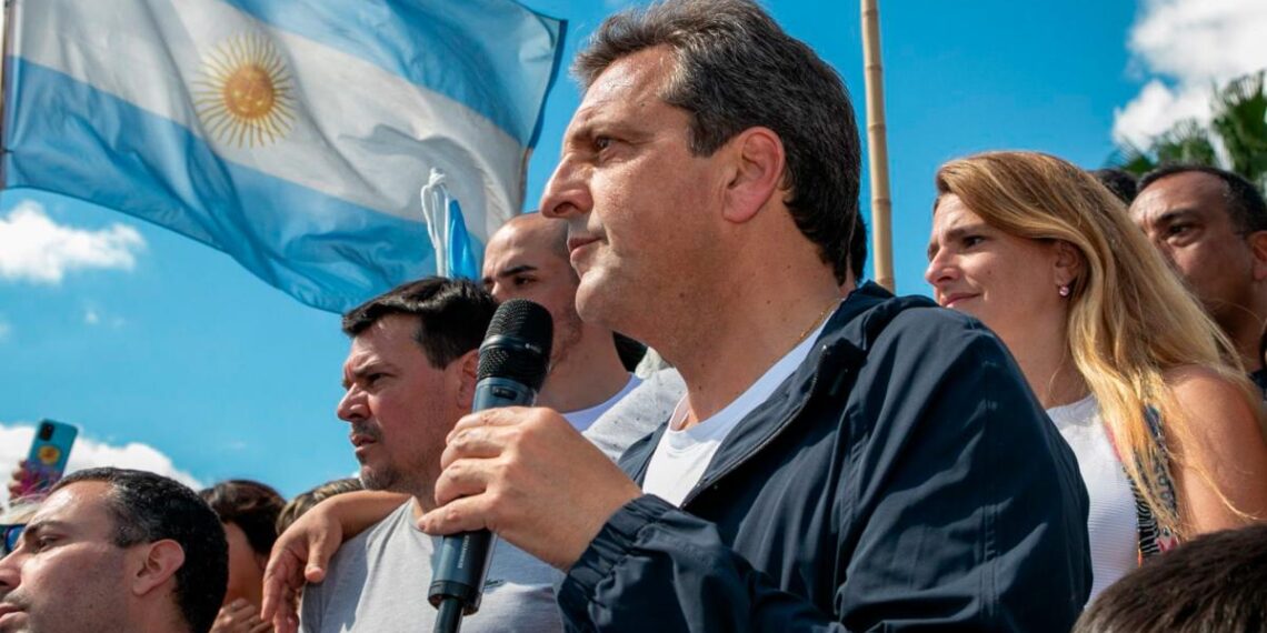 Massa: «Un país no se construye vendiendo los órganos, sino con corazón»
