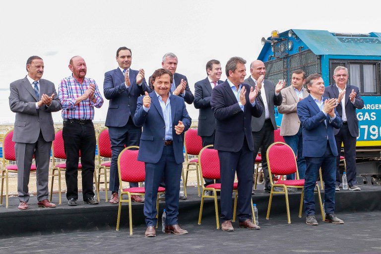 Gobernadores sumaron apoyo al canidato oficialista