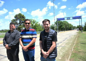 Presentaron lector inteligente de patentes sobre el acceso de Ruta 5 en Chivilcoy