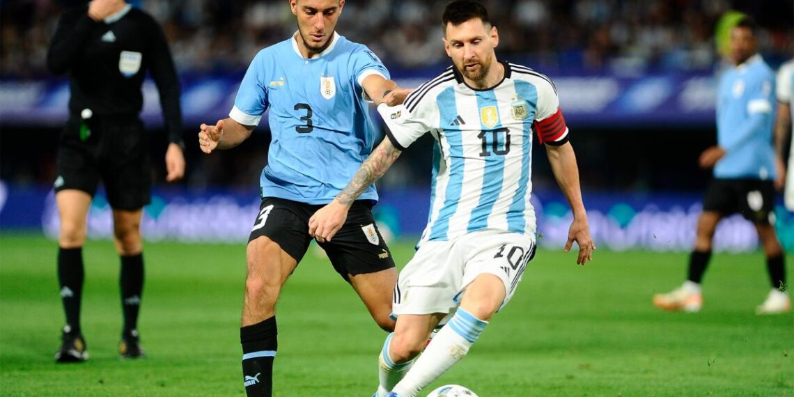 Argentina va por la recuperación frente a un Brasil con urgencias