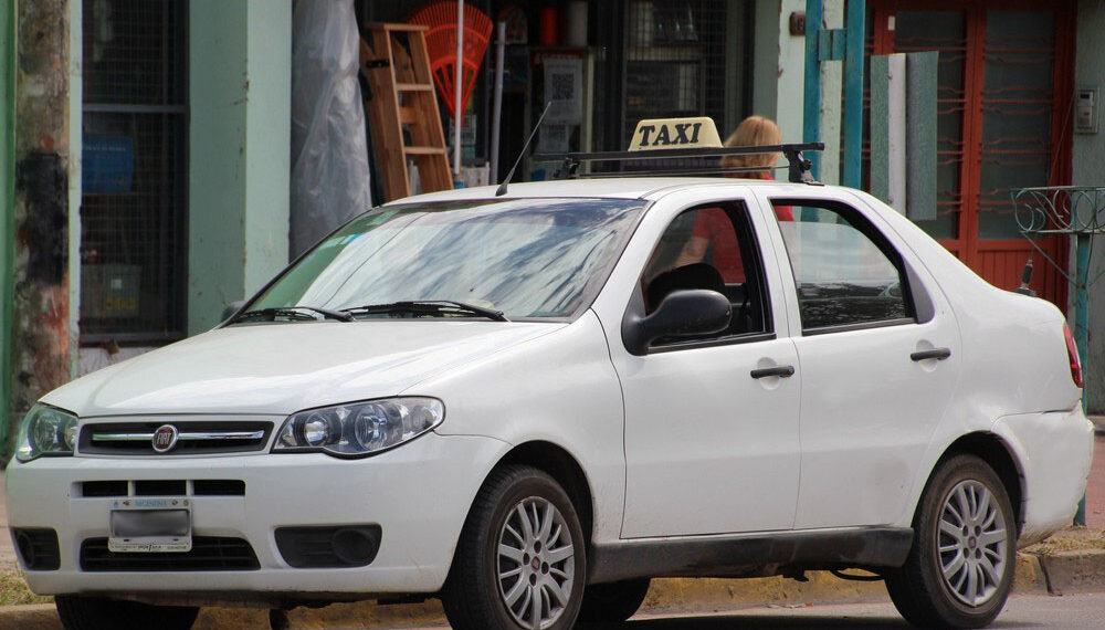 Ante la suba de los combustibles, taxistas aumentaron tarifas