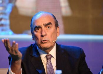 Francos: “La dirección inexorable del camino del cambio está puesta en este DNU”