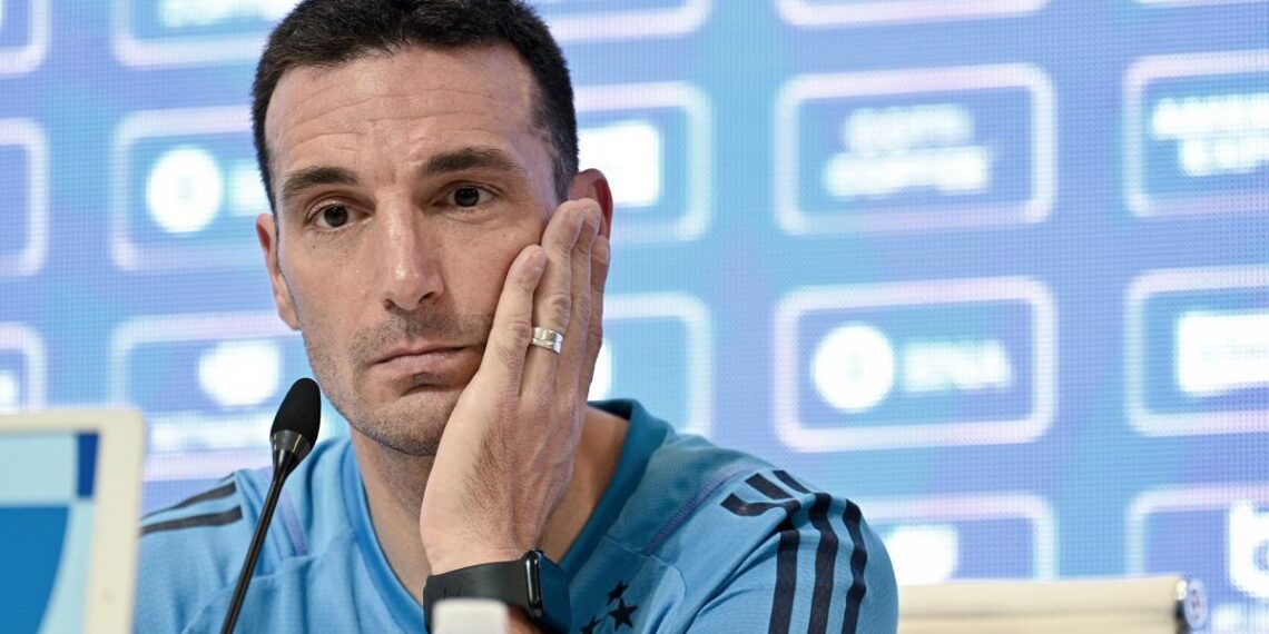 Scaloni: «El objetivo como cuerpo técnico es seguir probando lo que logramos»