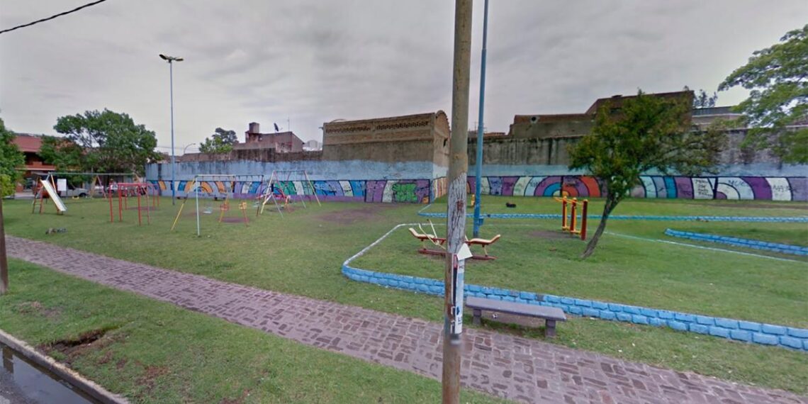 Lanús: hallaron restos de un hombre descuartizado en una valija y detuvieron a su hijo