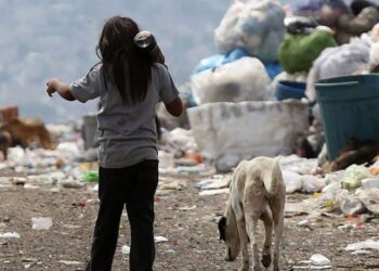 La pobreza trepó al 44,7% en el país  y ya afecta a 17,5 millones de personas