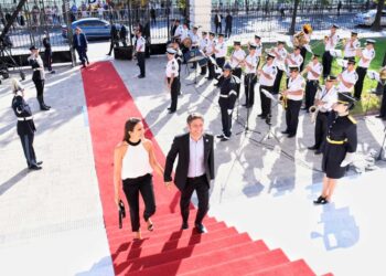 Dos discursos, ausencia de Cristina y diferenciación de Milei