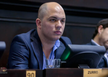Zurro se quedó con la presidencia de bloque en diputados UxP