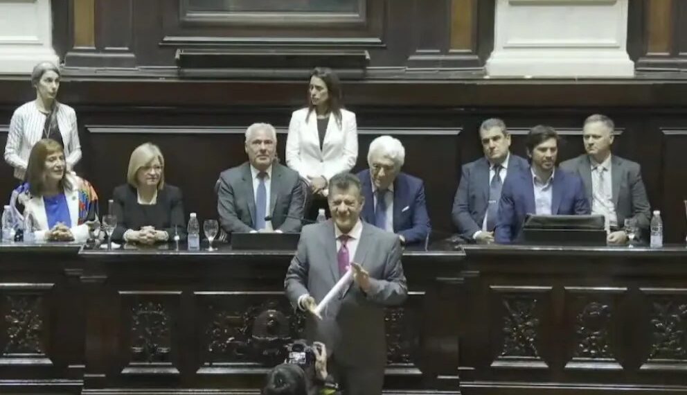 Barenghi recibió su diploma y el peronismo retorna al municipio Bragado