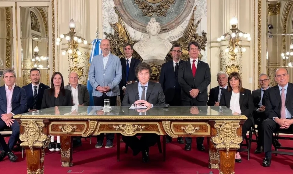 Una por una, las 30 medidas que anunció Milei