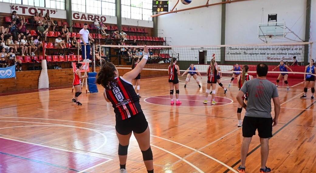 El Club Junín realizó un importante torneo de vóley