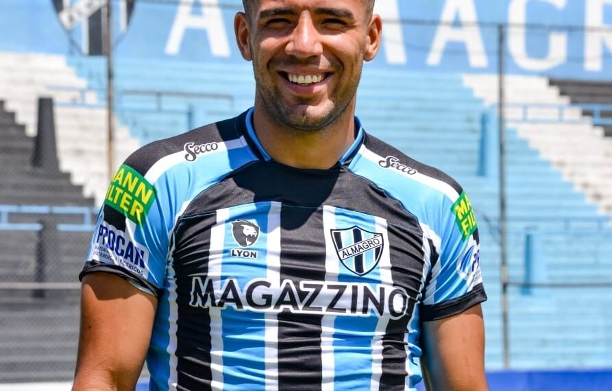 Arian Giordano se sumó al Club Almagro