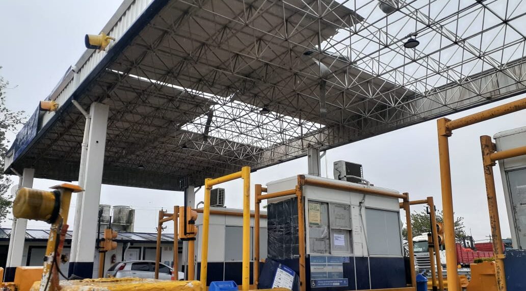 Trabajan para normalizar la estación de Peaje de RN 188