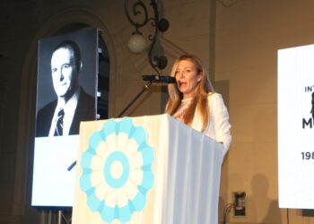 Emotivo homenaje a Mario Meoni