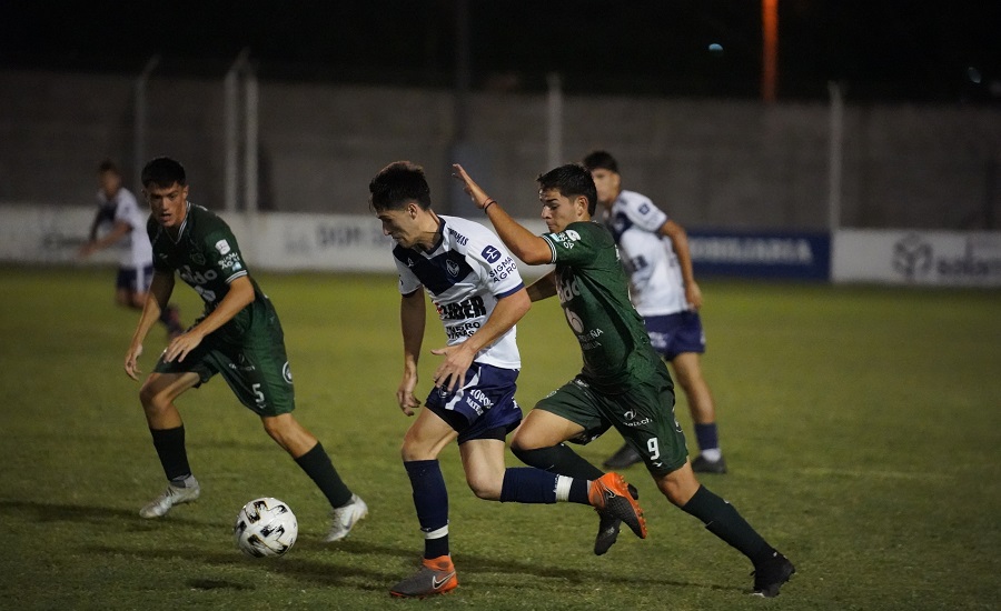 Nocturno: triunfos de Villa y Rivadavia (J)
