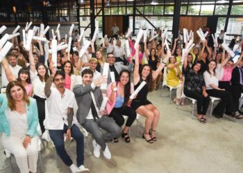 Graduados y graduadas de la UNNOBA recibieron sus diplomas