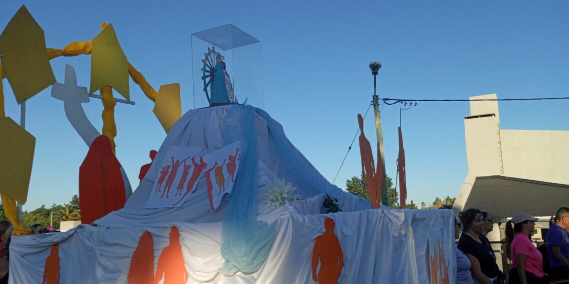 Día de la Virgen: Multitudinaria marcha desde la Laguna a San Ignacio