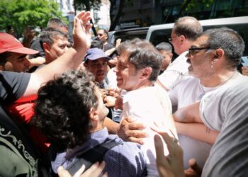 Milei contra Kicillof: últimos movimientos  de la guerra de las legitimidades