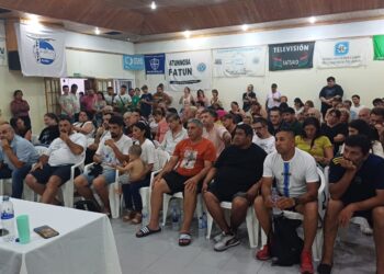 La CGT Regional Junín convocó a un  plenario y el acompañamiento fue amplio
