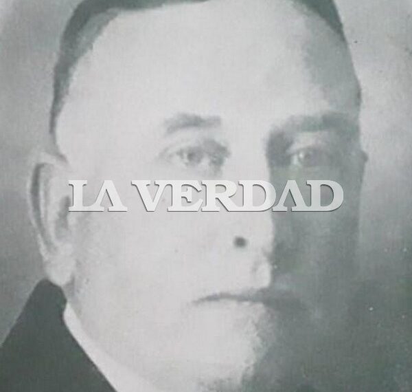 En 1926, «Junín pierde uno de sus hombres más cultos, más distinguidos y más queridos»