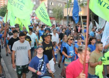 Paro general en Junín: Masiva movilización y dispar acatamiento