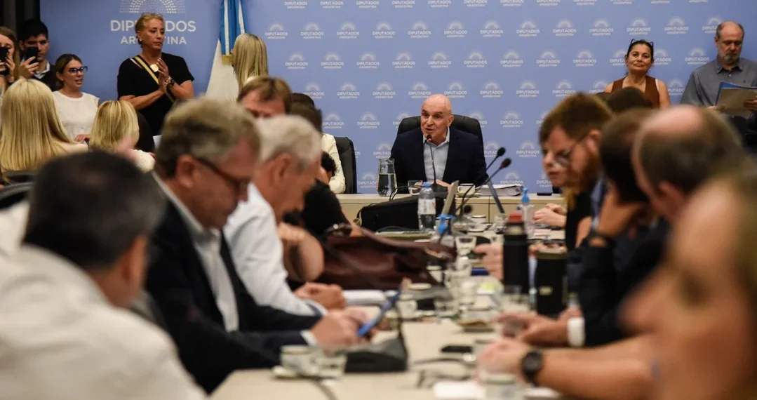 Espert asumió la presidencia de Presupuesto