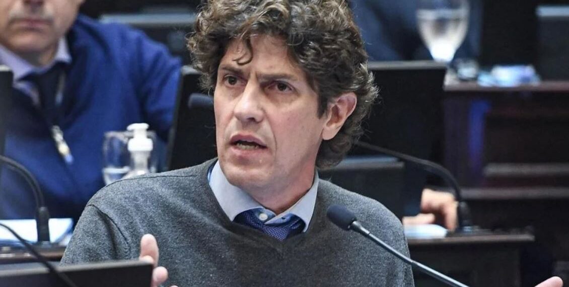 Lousteau: «Si Milei tiene tan poca tolerancia a la frustración, le va a ser difícil la Presidencia»