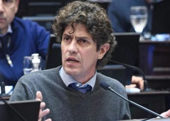 Lousteau: «Si Milei tiene tan poca tolerancia a la frustración, le va a ser difícil la Presidencia»