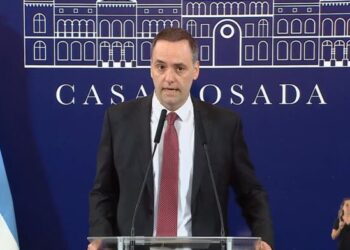Niegan internas en el Gobierno y salida de Francos