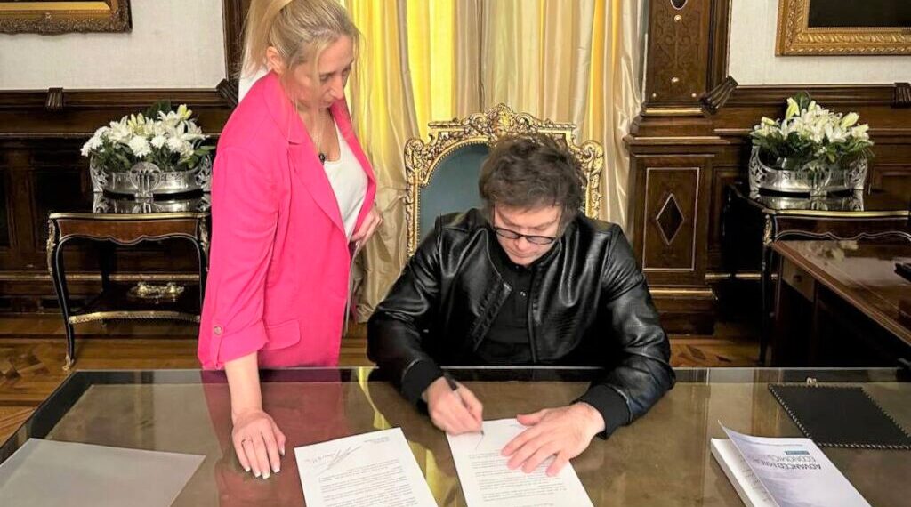 Milei invitó al papa Francisco a que visite el país: “Traerá frutos de pacificación”