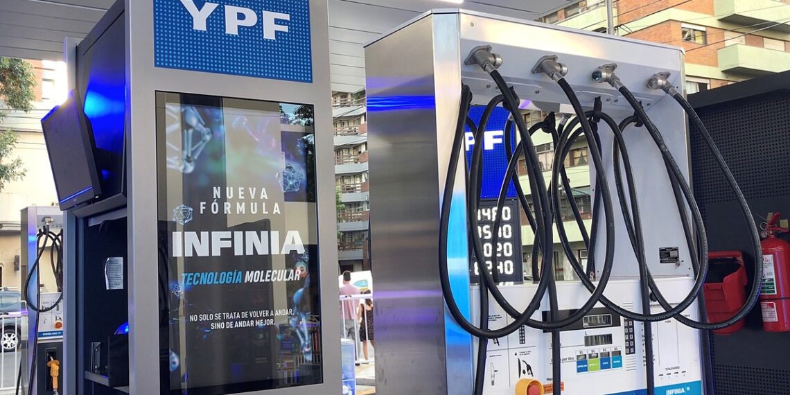 YPF se sumó al nuevo aumento de las naftas y subió sus precios un 26%