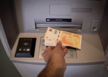 Pagan sueldos de empleados de organismos públicos